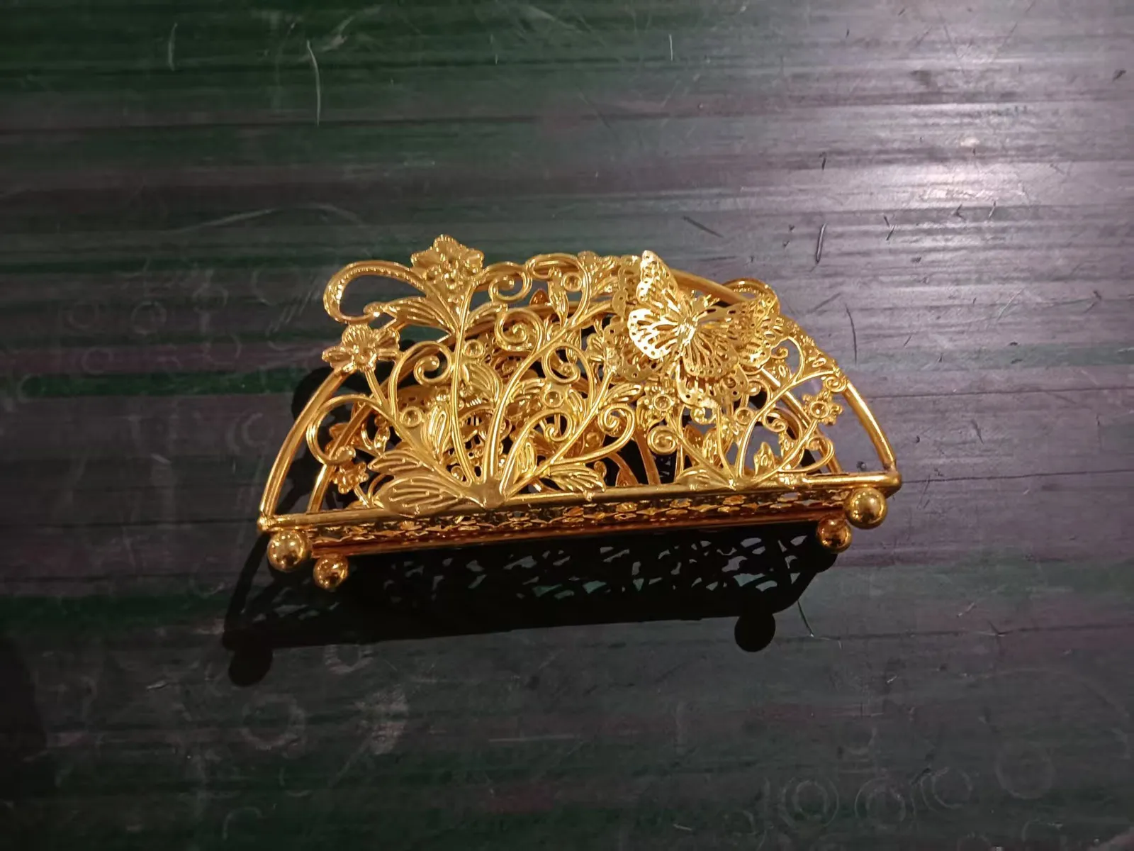 小蝴蝶纸巾架